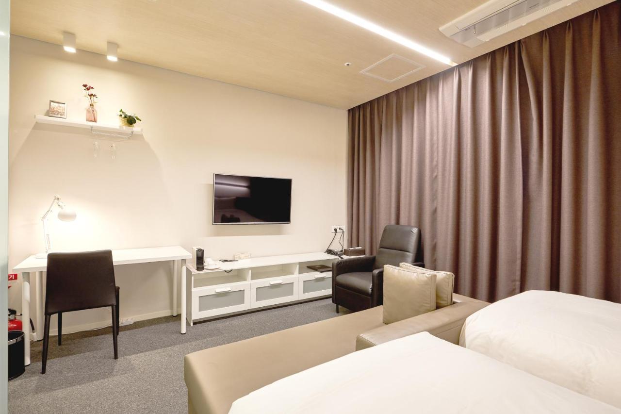 Grand City Hotel Changwon Ngoại thất bức ảnh